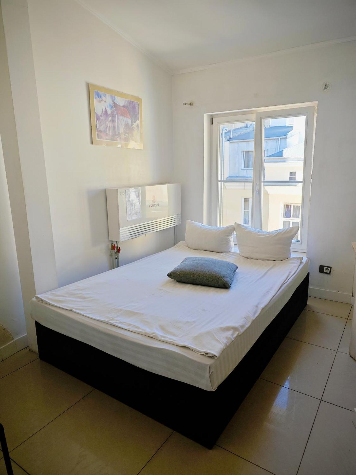 Apartamenty Wilcza - City Center Warsawa Ruang foto