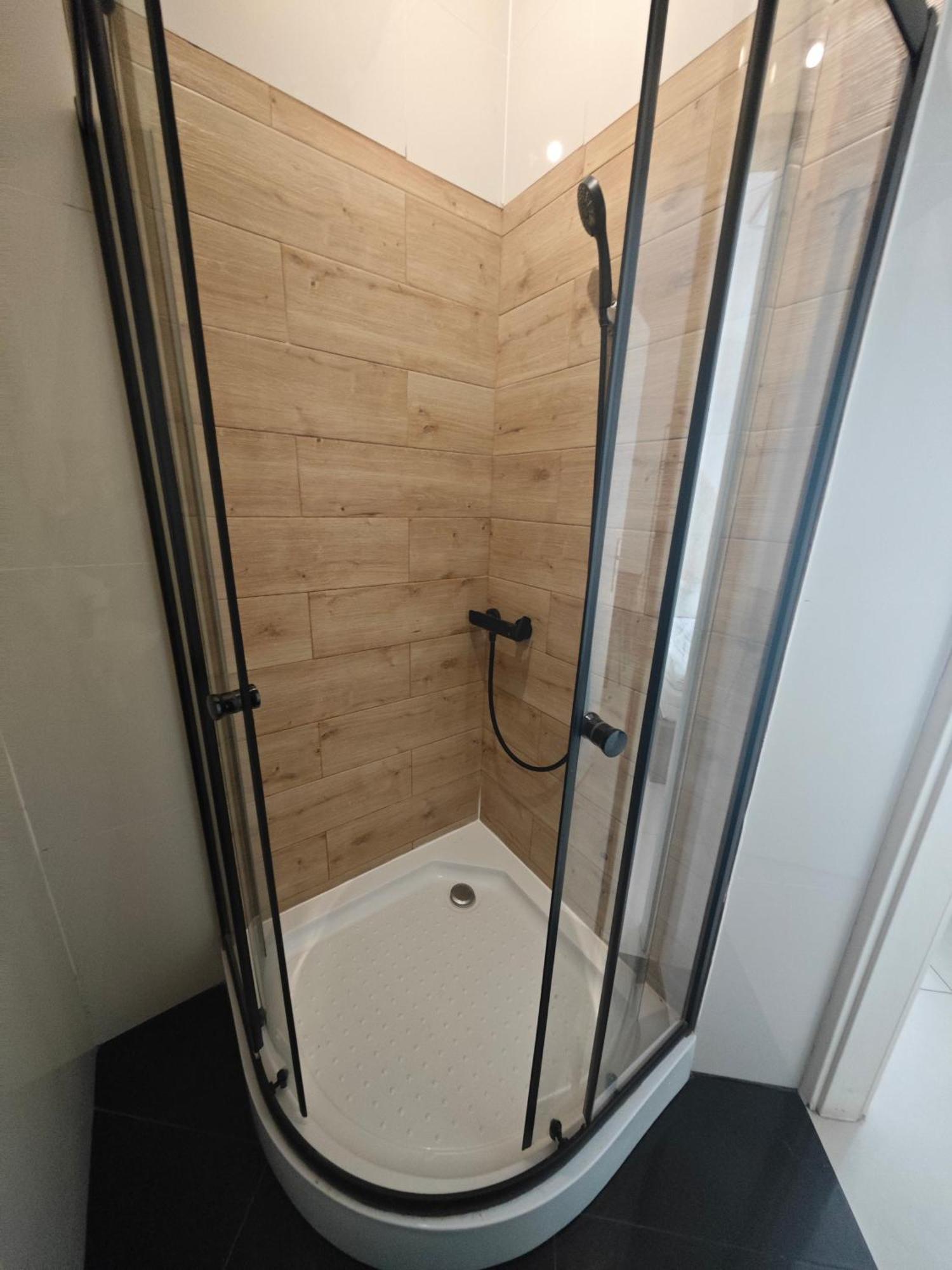 Apartamenty Wilcza - City Center Warsawa Ruang foto