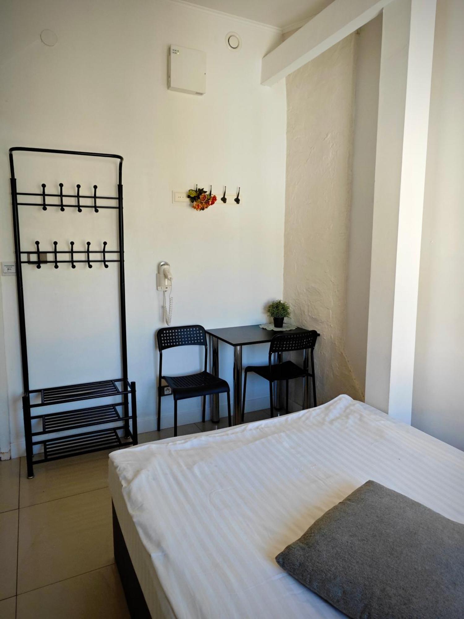 Apartamenty Wilcza - City Center Warsawa Ruang foto