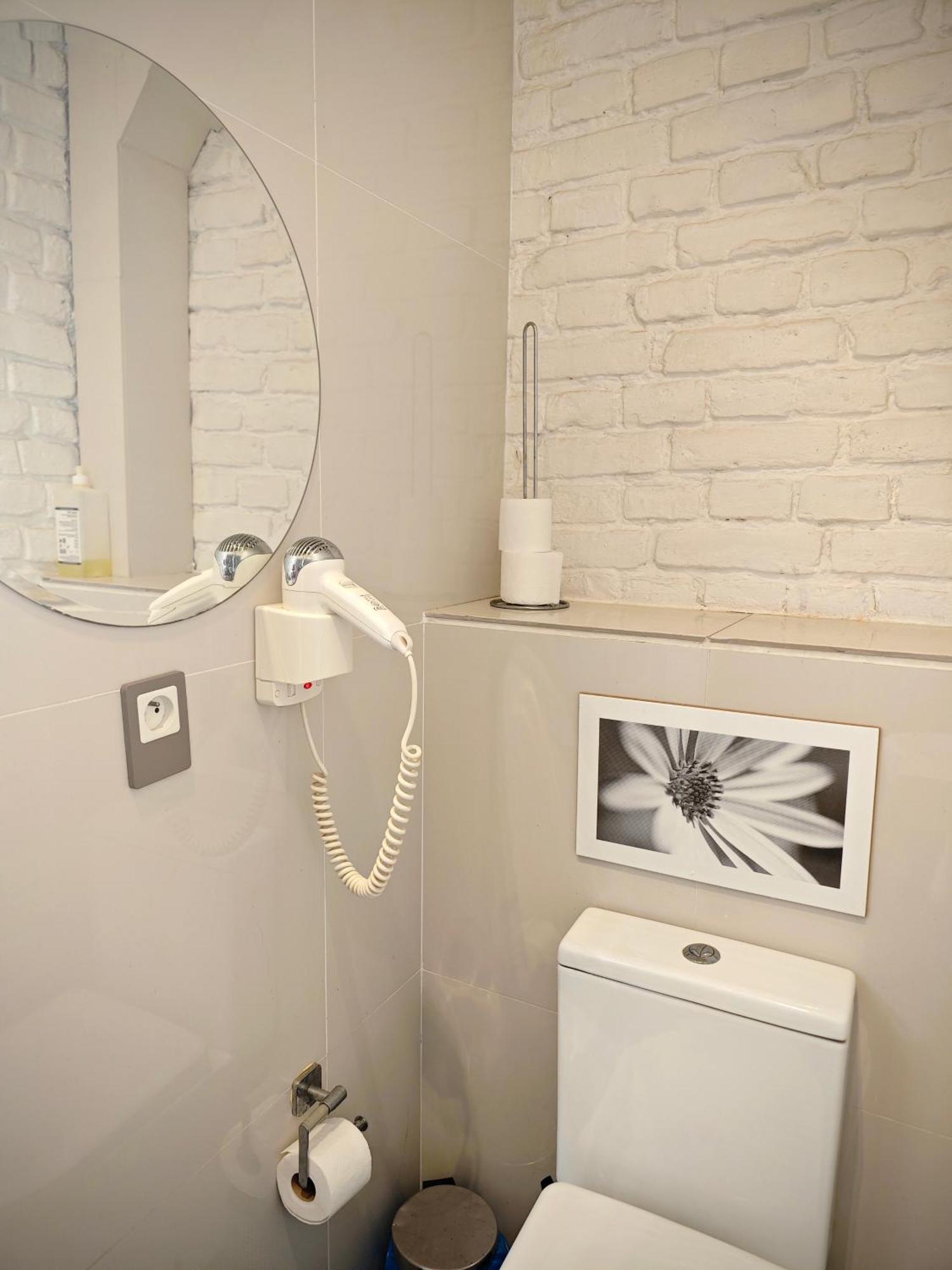 Apartamenty Wilcza - City Center Warsawa Ruang foto